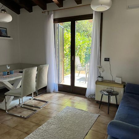 Casa Conchiglia - Aprilia Marittima - Corte Grande Luaran gambar