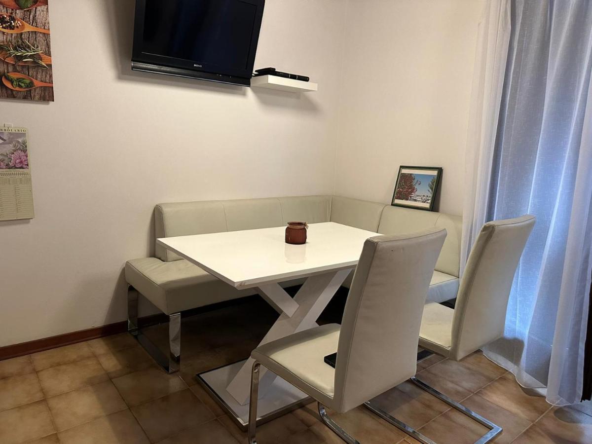 Casa Conchiglia - Aprilia Marittima - Corte Grande Luaran gambar